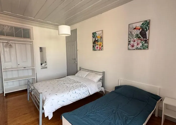 Quarto em Acomodações Particulares Cozy In The Center *