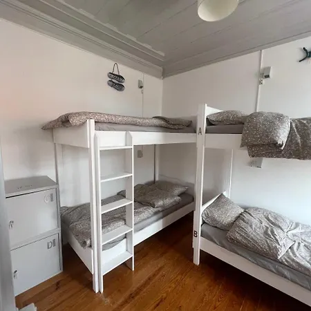 Cozy In The Center *