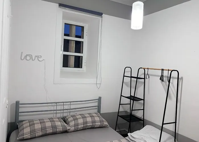 Проживание в семье Cozy In The Center Фигейра-да-Фош